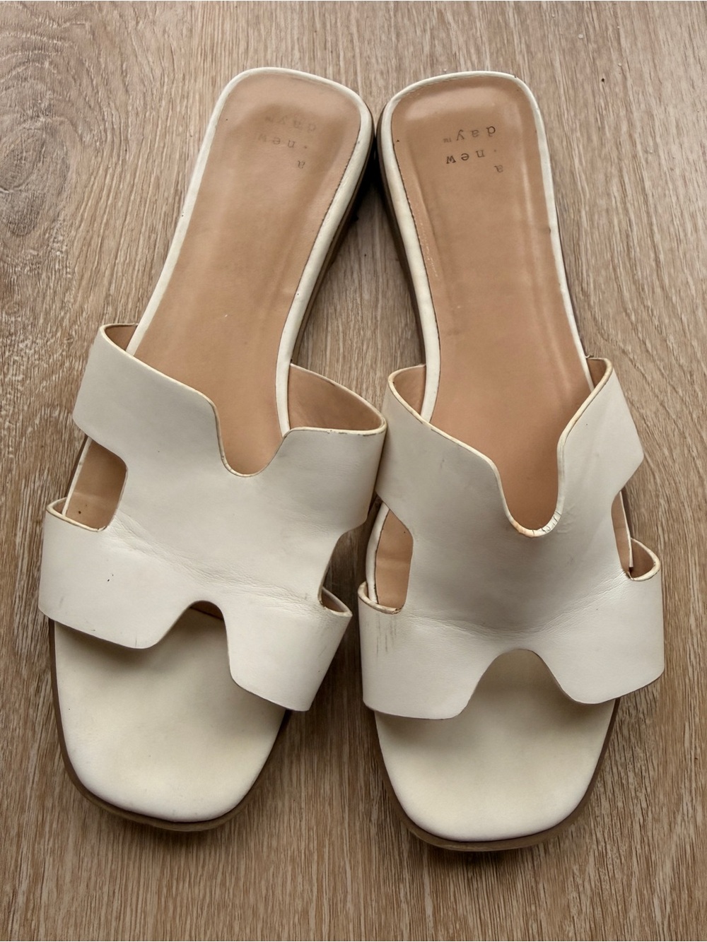 Women's Cream Slide Sandals